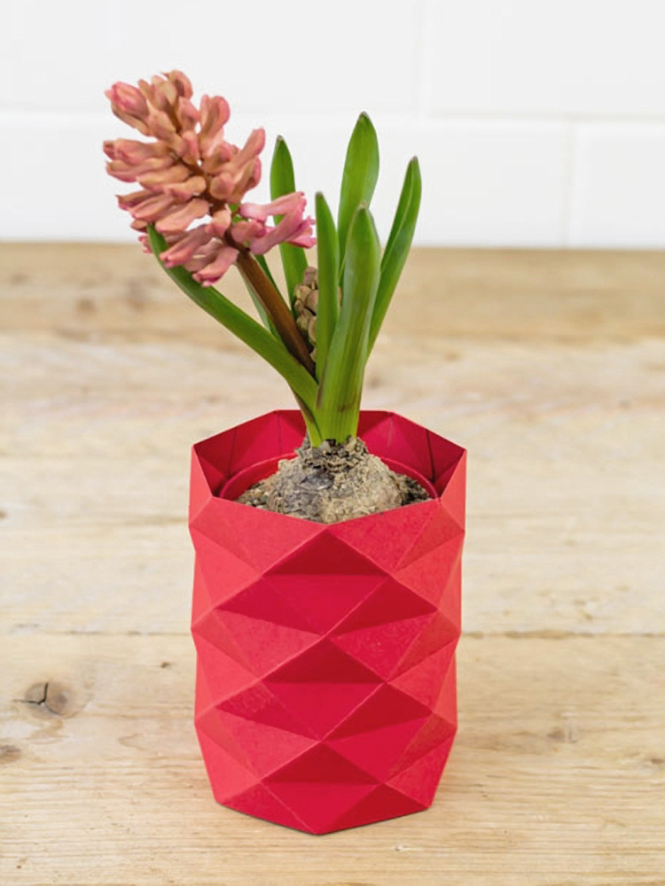 DIY origami vase