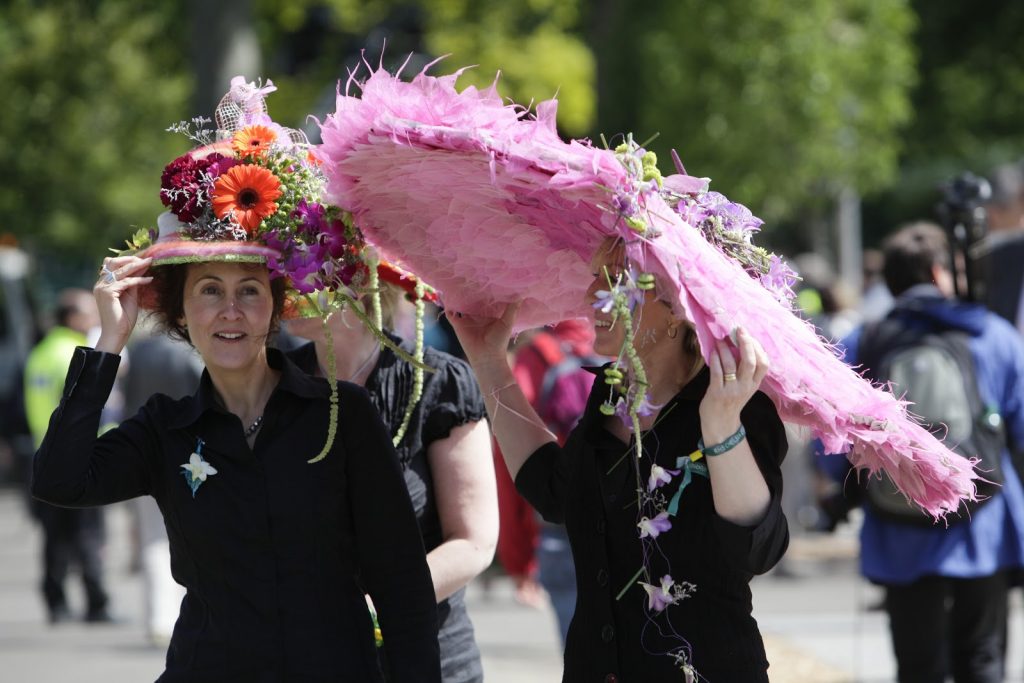 Hat cheap with flowers