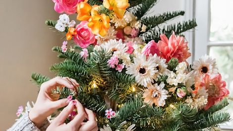 DIY floral christmas tree