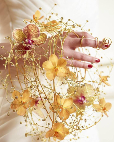 Alternative wedding bouquet with Phalaenopsis by bloemenservicenederland