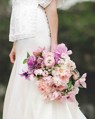 50 shades of pink bouquet for spring spring wedding the noveau Romantics. Picture: the nichols